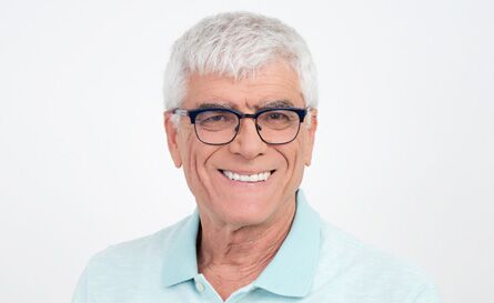 ד"ר נפתלי ברזניאק - מומחה לאורתודונטיה, אורתו בריבוע